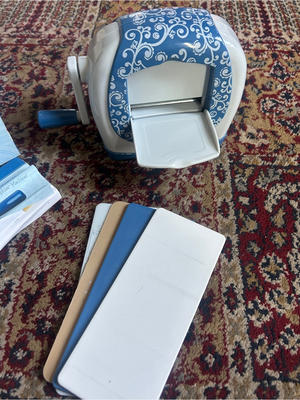 Spellbinders sapphire Manual Die-Cutting and embossing Machine for Crafting